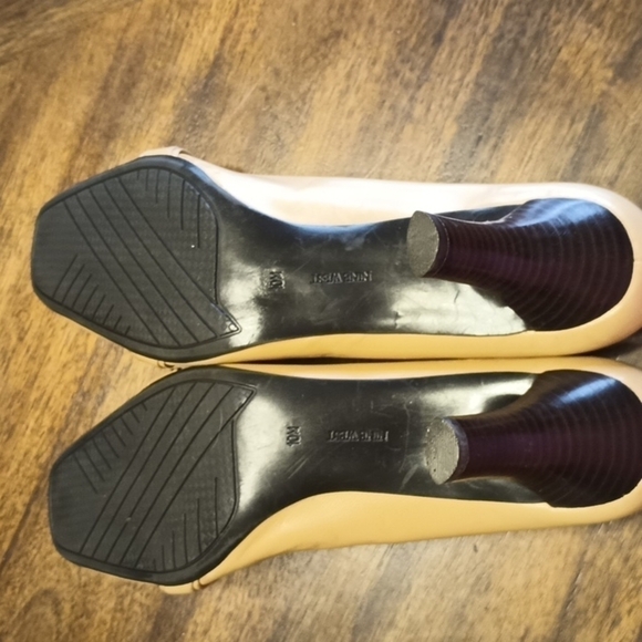 NWOT. Nine West camel/beige 3.75" Heel - Picture 8 of 8